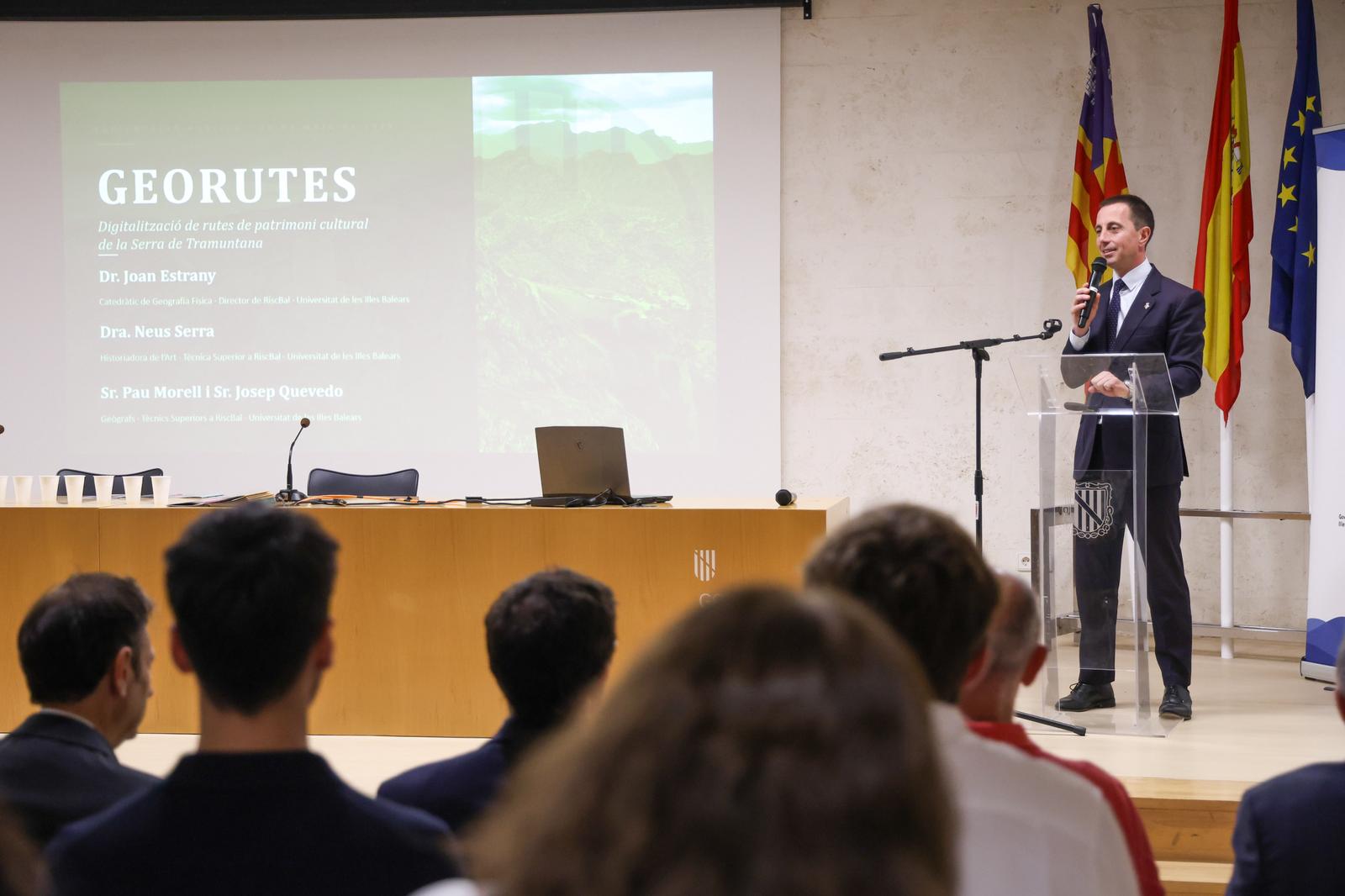 Presentación del proyecto «Georutes».