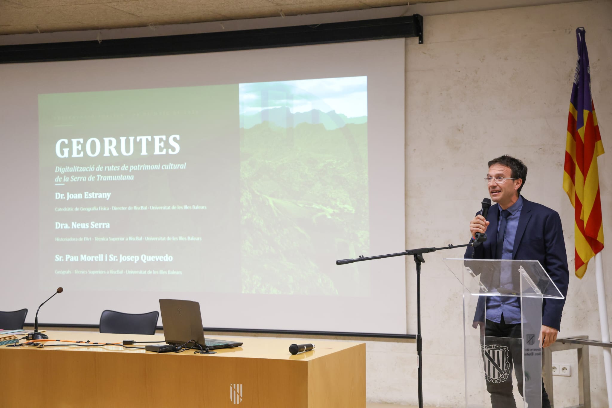 Presentación del proyecto «Georutes».