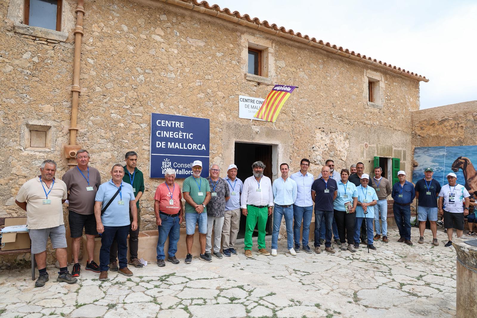 Inauguració del Centre Cinegètic Sa Mola a Manacor.