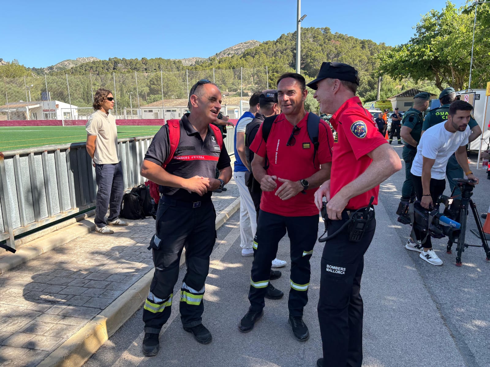 Los Bomberos de Mallorca participan en un simulacro conjunto de incendio forestal en Andratx.