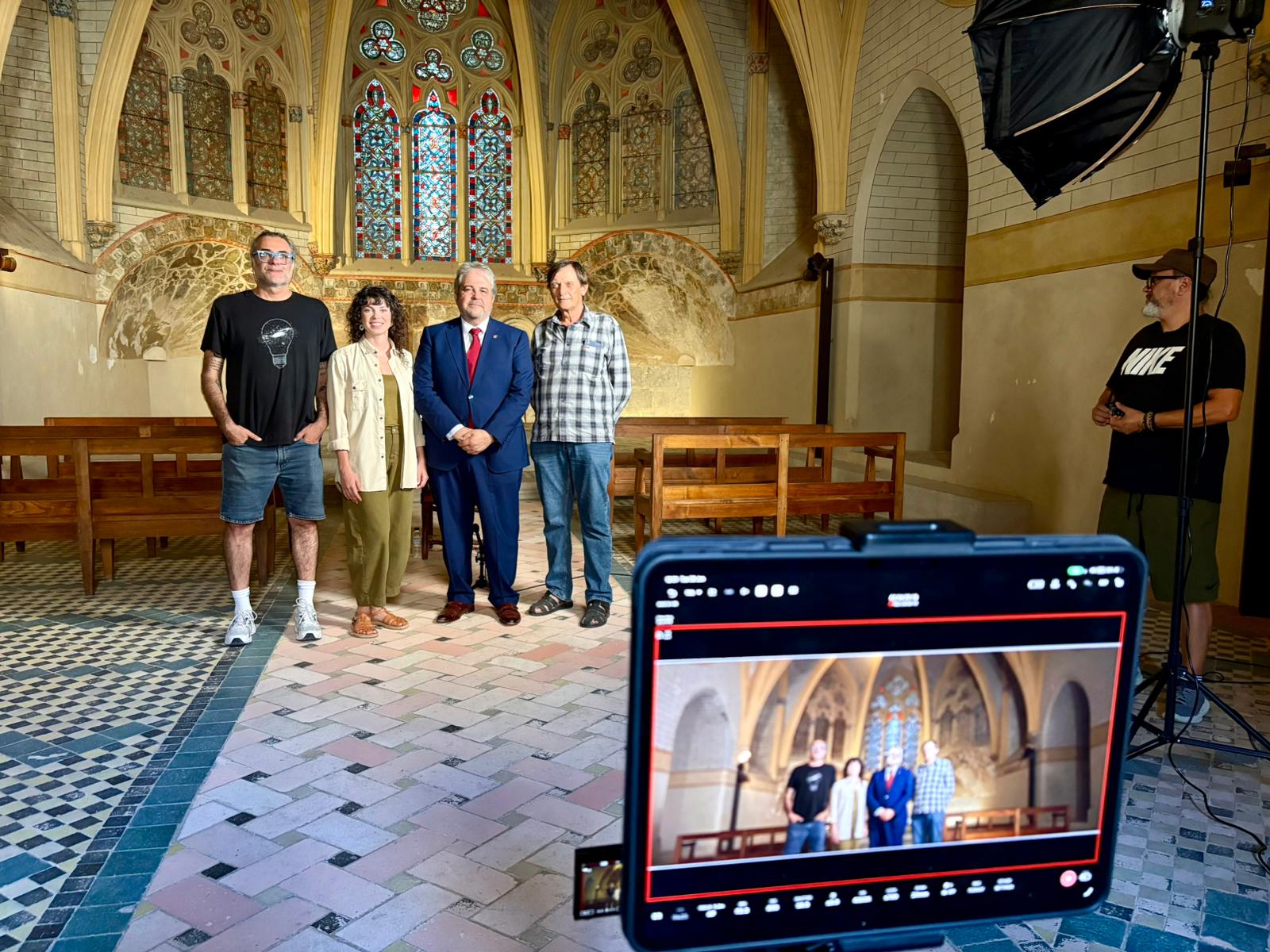 El conseller d'Hisenda, Innovació i Funció Pública, Rafel Bosch, durant l'enregistrament del documental Un regne dins la mar.