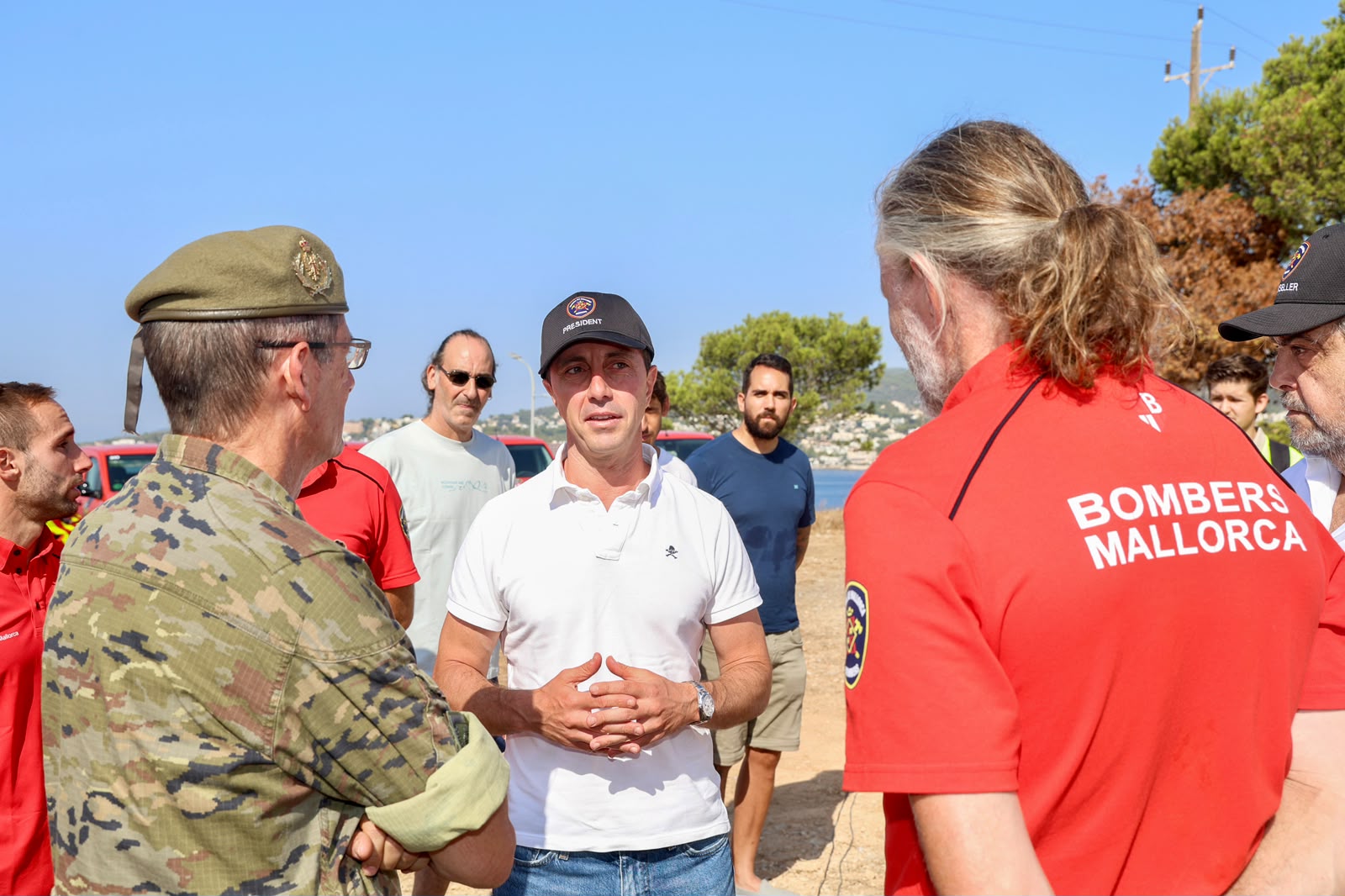 Presentació de les furgonetes noves dels Bombers de Mallorca.