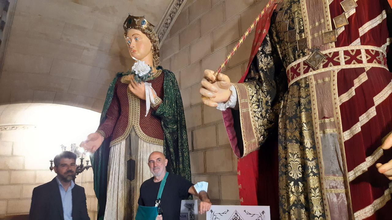 El conseller de Juan i el mestre restaurador Marià Darius Portas (Kake) 