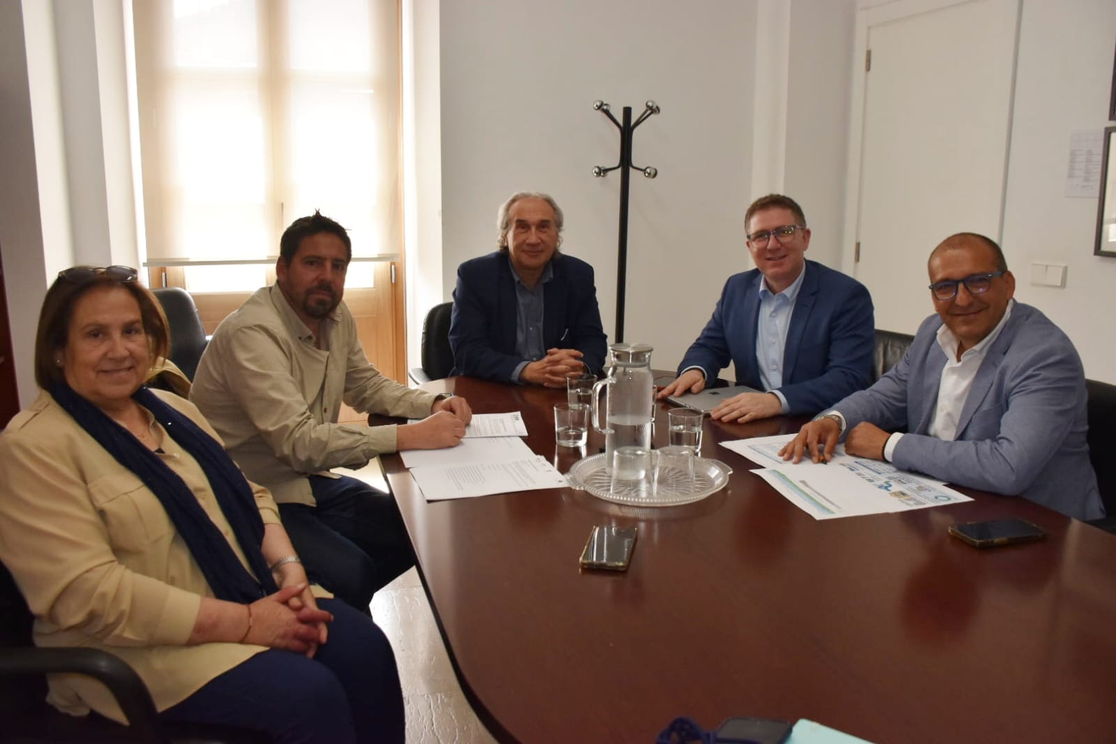 Imatges reunió amb el batle i part del seu equip