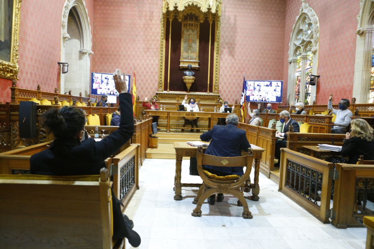 Votació de la modificació de crèdit per incorporar les bestretes