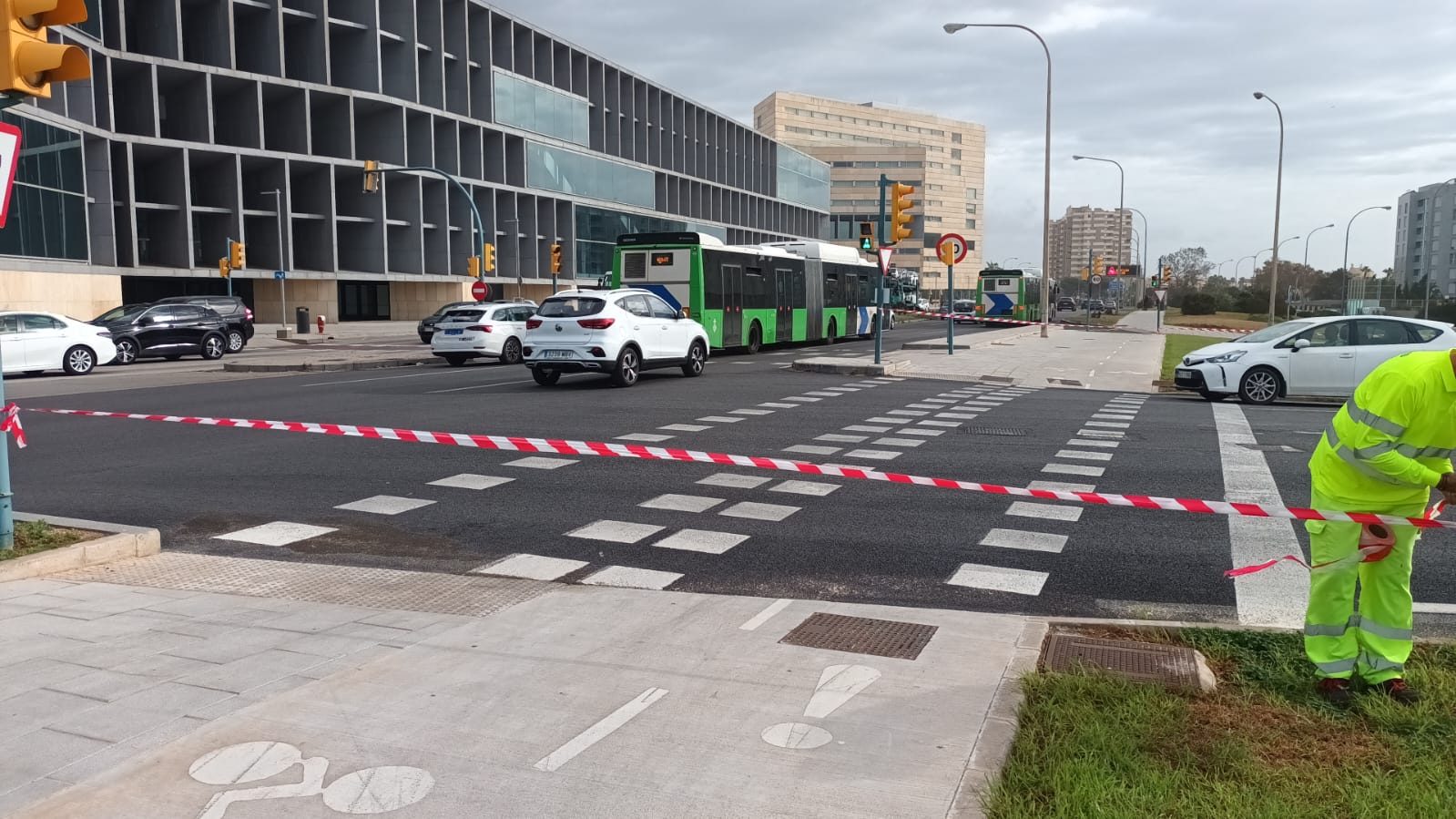 Tancament del pas a viananats del Passeig Marítim