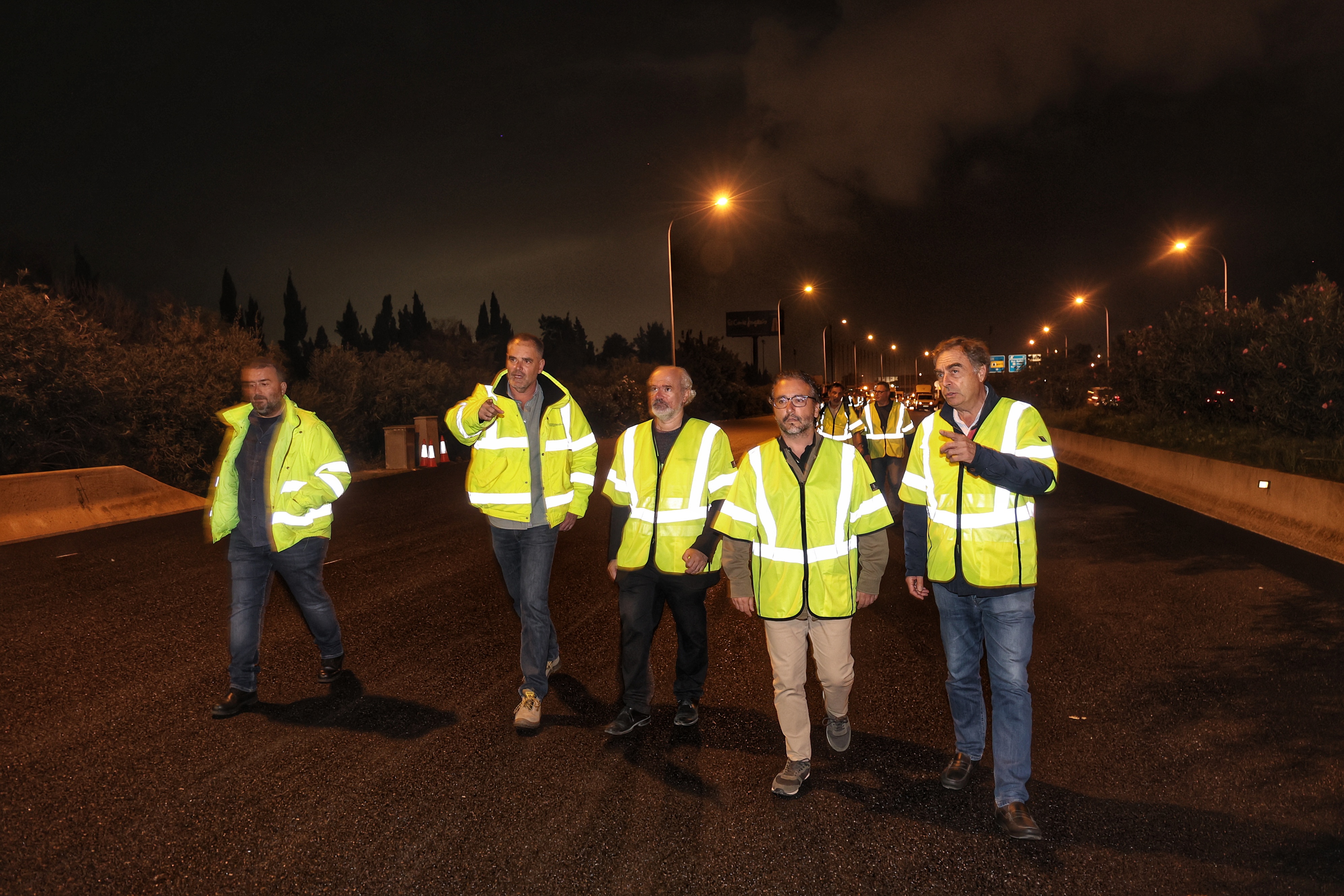 Visita del consejero Fernando Rubio a las obres de vía de Cintura, junto a los tècnicos de Carreteres y el director insular Rafel Gelabert.