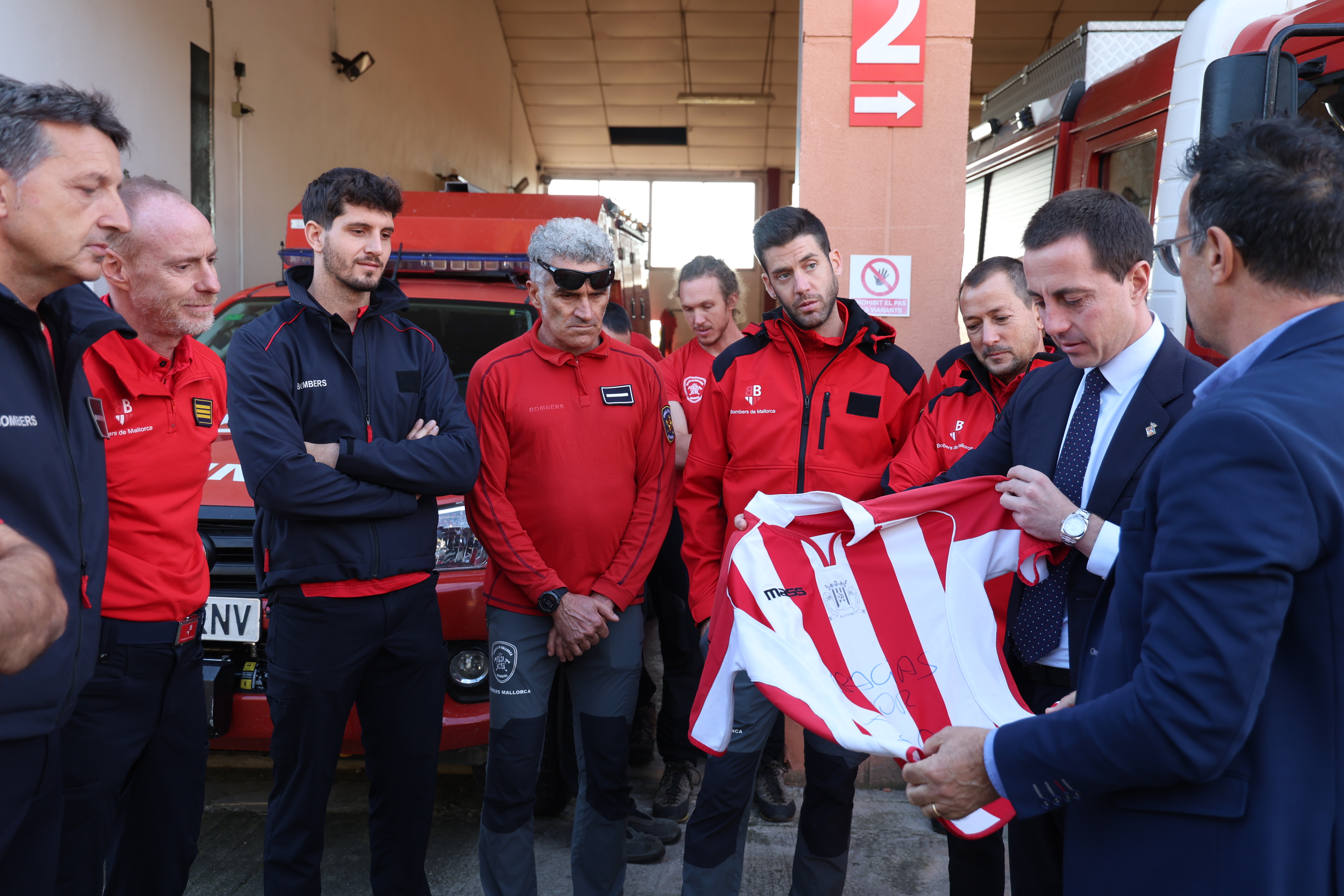 El primer destacamento de los Bomberos de Mallorca destinado a Valencia ya ha vuelto a Mallorca.