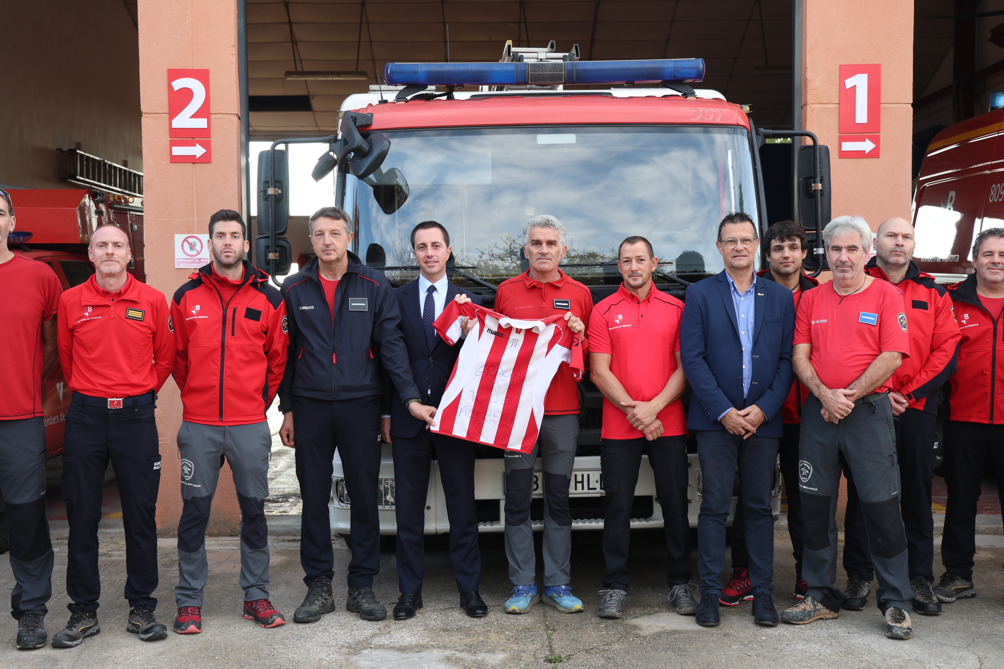 El primer destacamento de los Bomberos de Mallorca destinado a Valencia ya ha vuelto a Mallorca.