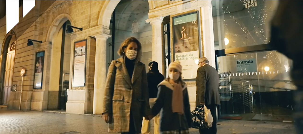 Video del encendido de luces del Palau del Consell.
