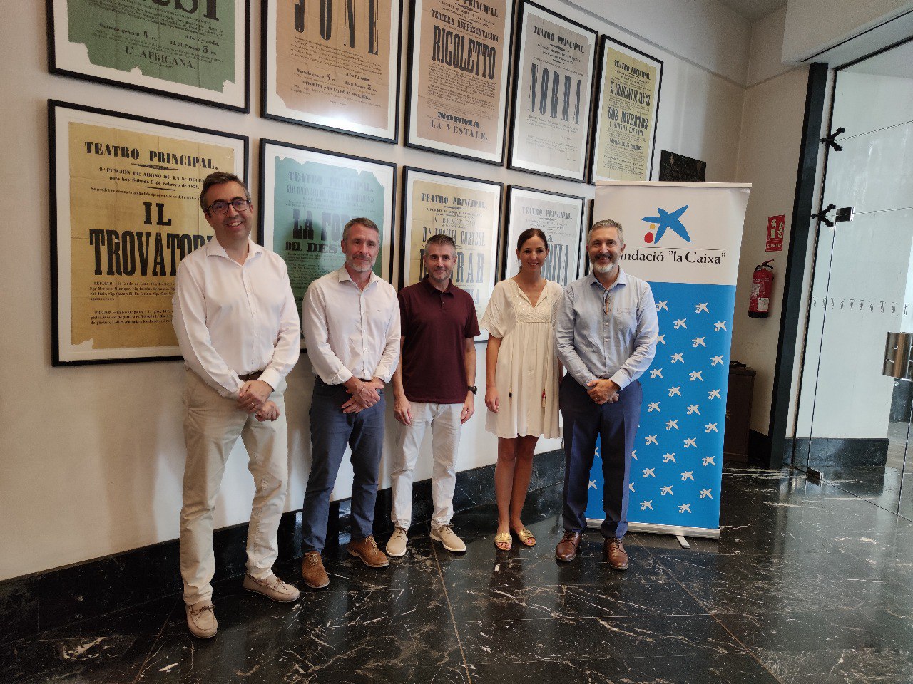 Firma del conveni entre el Teatre Principal i la Fudació 