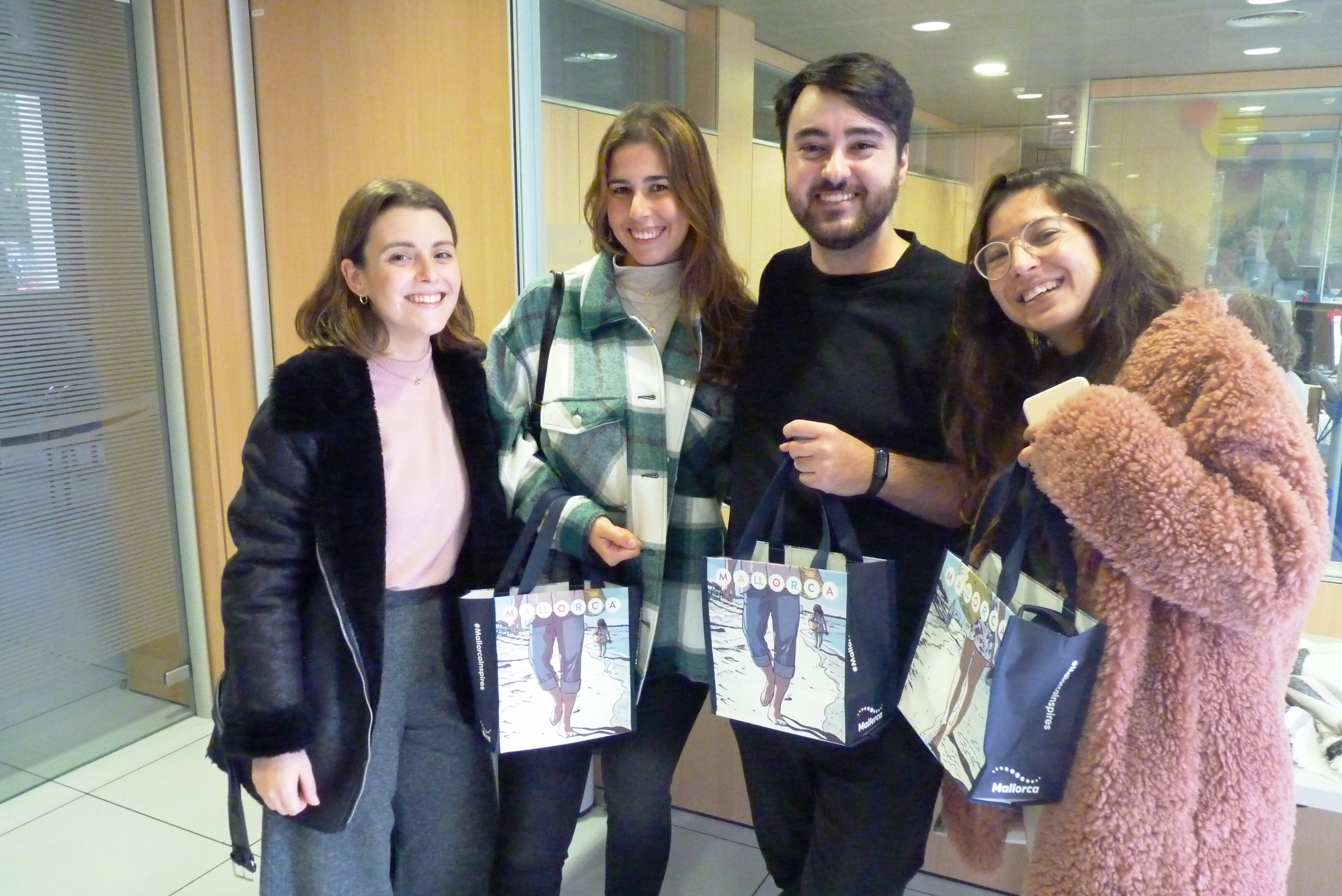 Acto de despedida a los jóvenes cualificados que han trabajado en el Consell los últimos 12 meses.