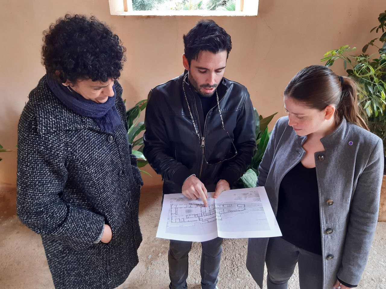 La directora insular de Medi Ambient, Inmaculada Férriz i la vicepresidenta del Consell de Mallorca i consellera de Sostenibilitat i Medi Ambient, Aurora Ribot