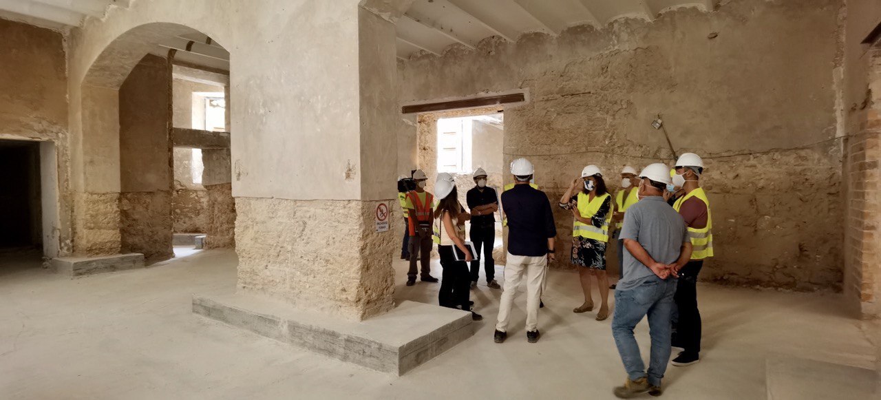 La presidenta Cladera visita les obres de la Misericòrdia.