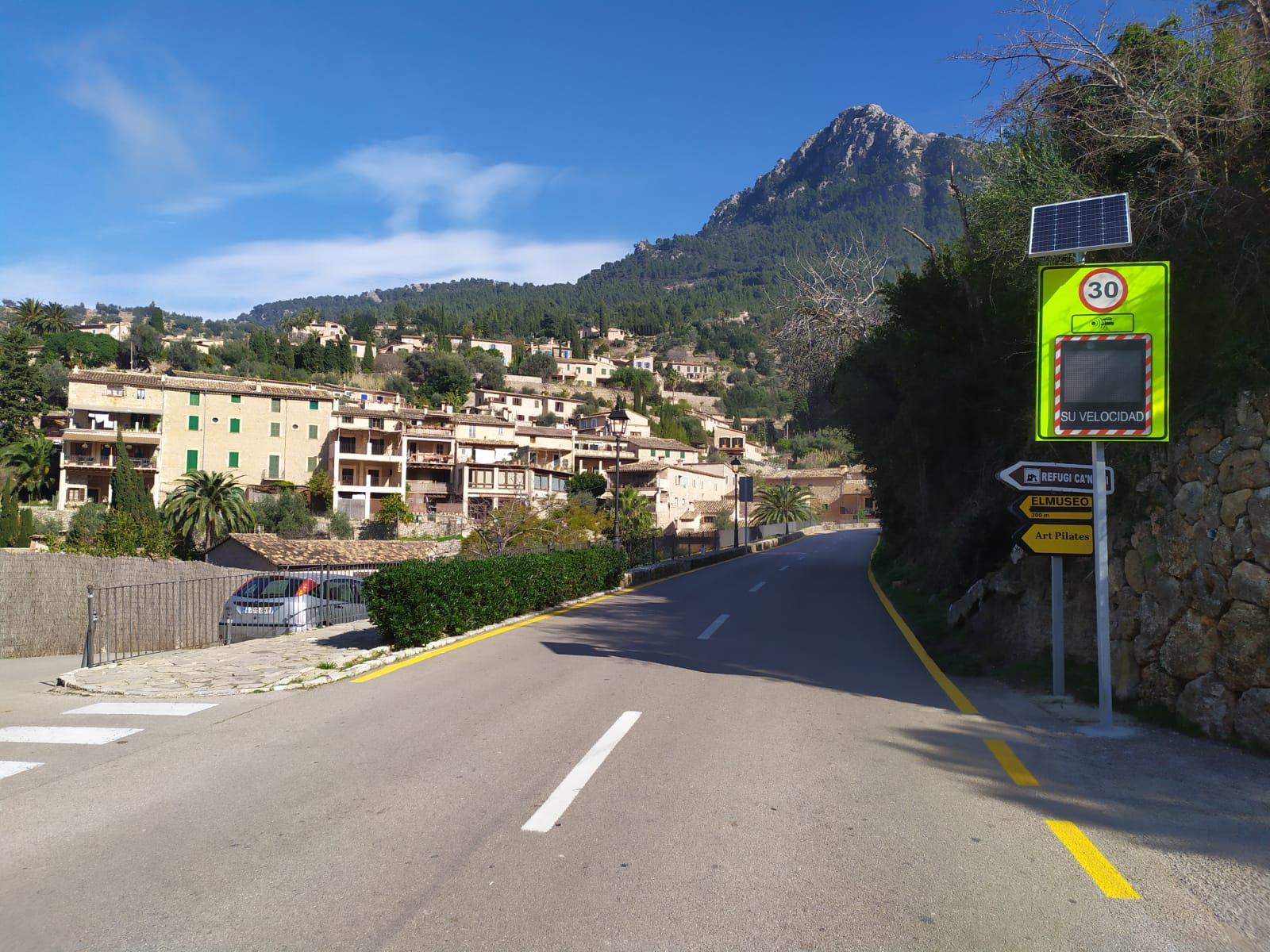 Mobilitat i Infraestructures pacifica l’entorn urbà de Deià