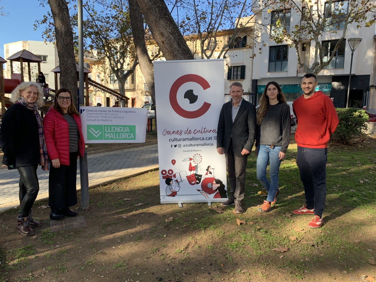 Alice Weber, Bel Busquets, Lluís Segura i els dinamitzadors lingüístics Àngela Palou i Miquel Pascual