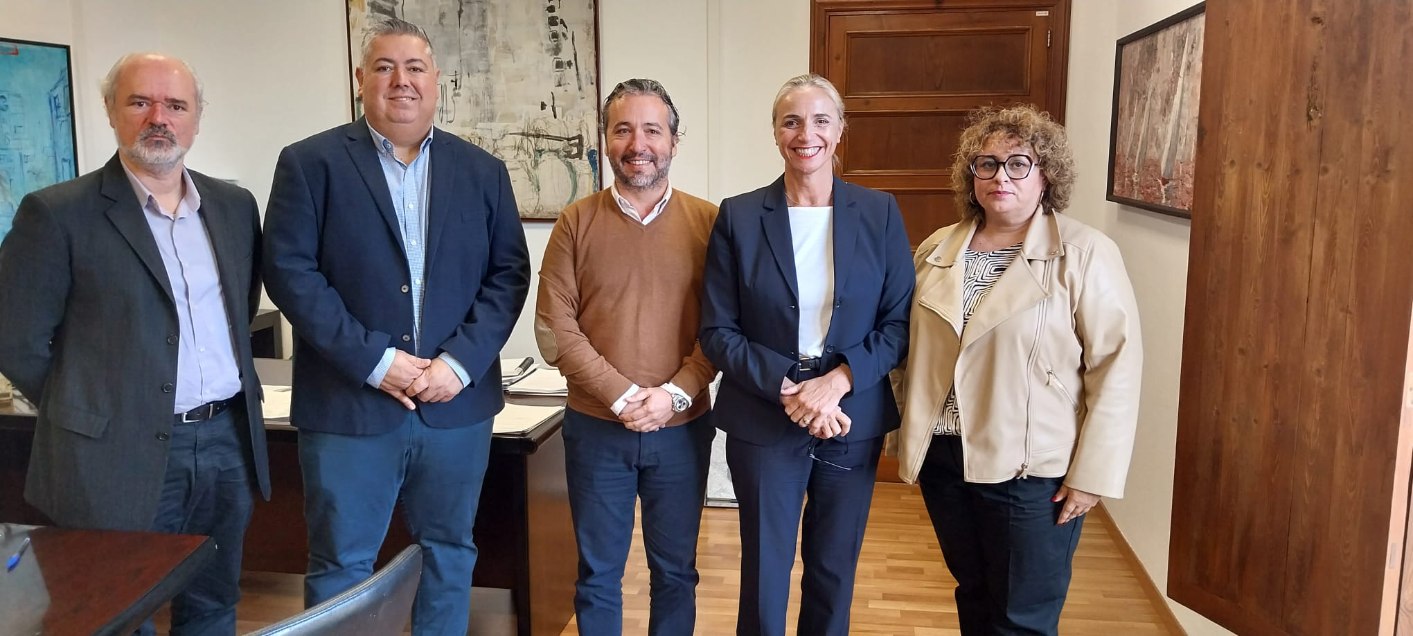 Reunión del consejero de Territori, Fernando Rubio, con la Federación Hotelera de Mallorca.
