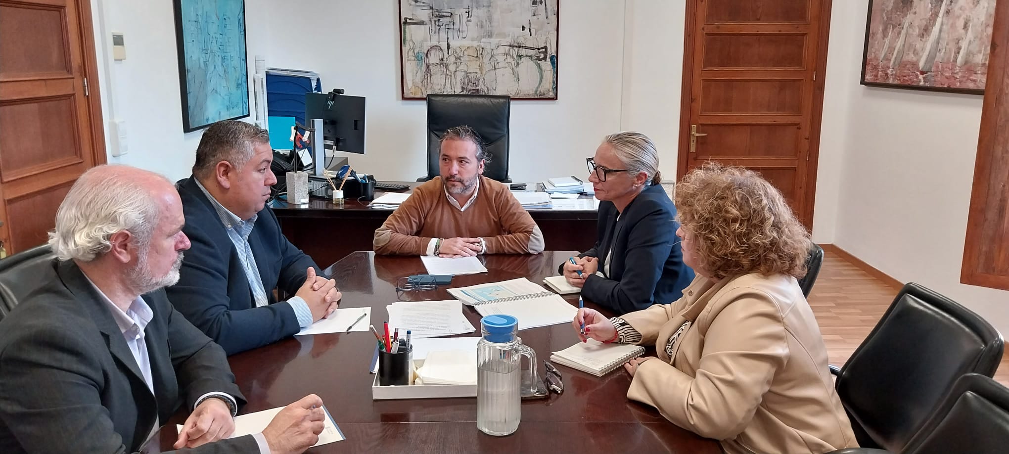 Imagen del encuentro entre el Consell de Mallorca y la Federación Hotelera.
