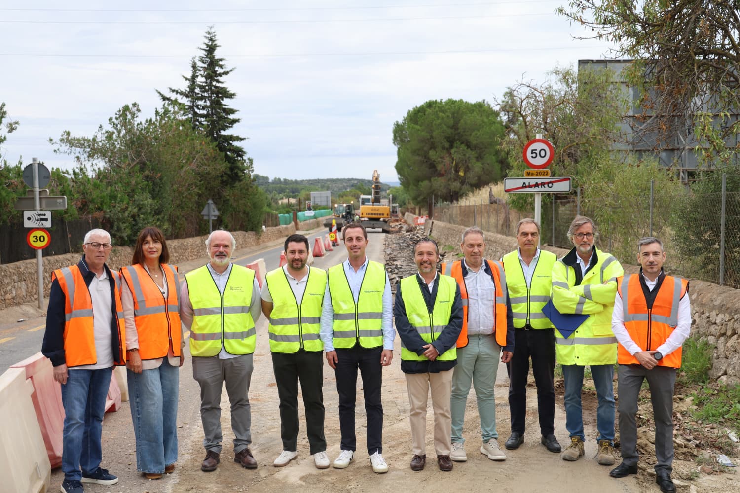 Se trata de una nueva via situada entre la Avinguda de la Constitució y el camí vell d’Orient con una longitud de 500 metros.