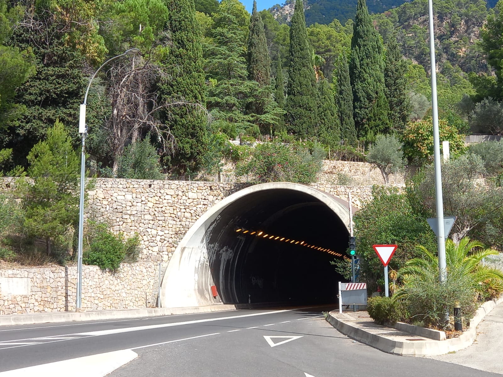 El túnel de Sóller permanecerà cerrado por las noches durante un mes de 22.00h a 6.00h hasta principios de noviembre.