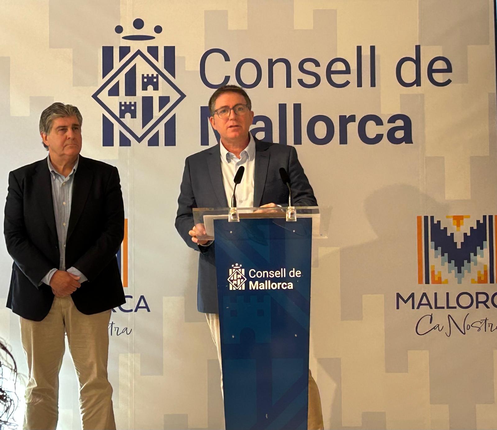 Imatges del conseller Ginard i, el director insular per a l’Oferta i la Qualitat del Consell de Mallorca