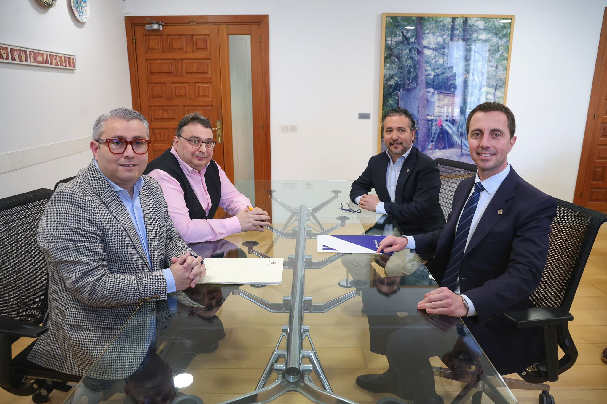 Imagen de la reunión entre el presidente Galmés, el alcalde Moreno, el consejero Rubio y el tienente de alcalde Caballero.
