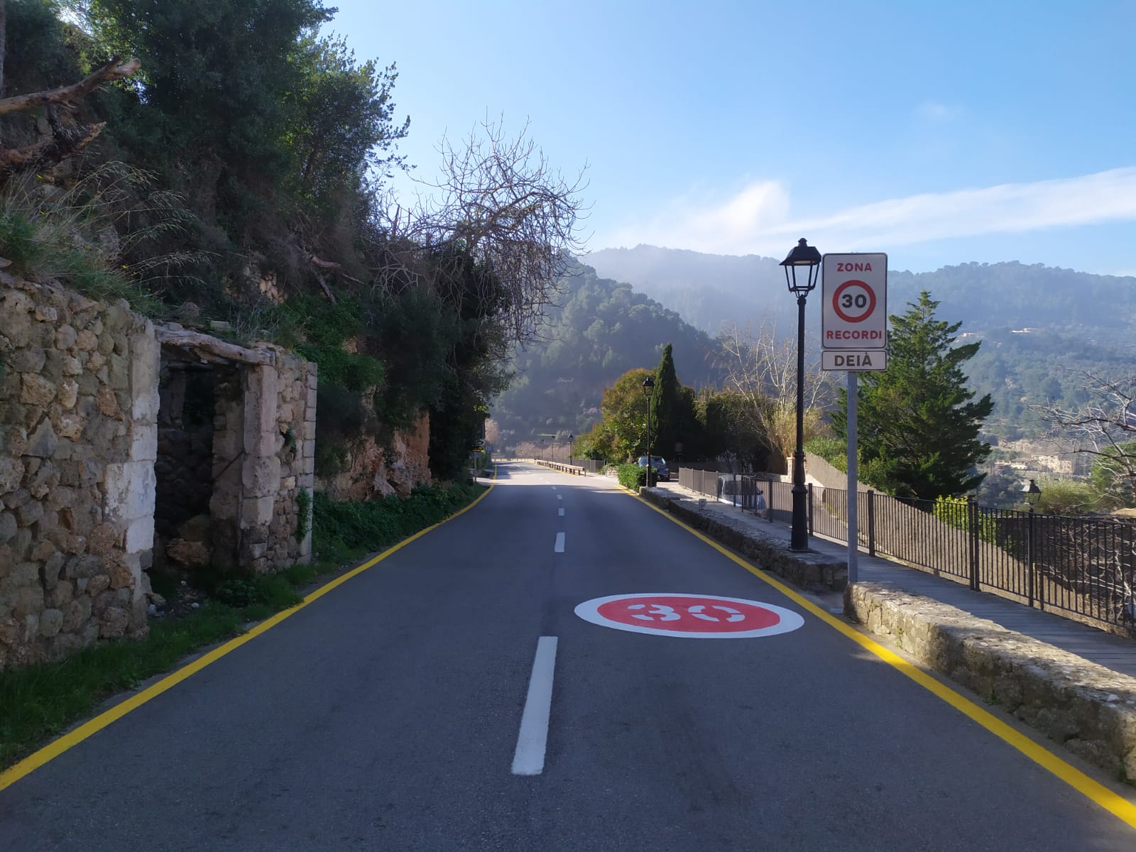 Mobilitat i Infraestructures pacifica l’entorn urbà de Deià