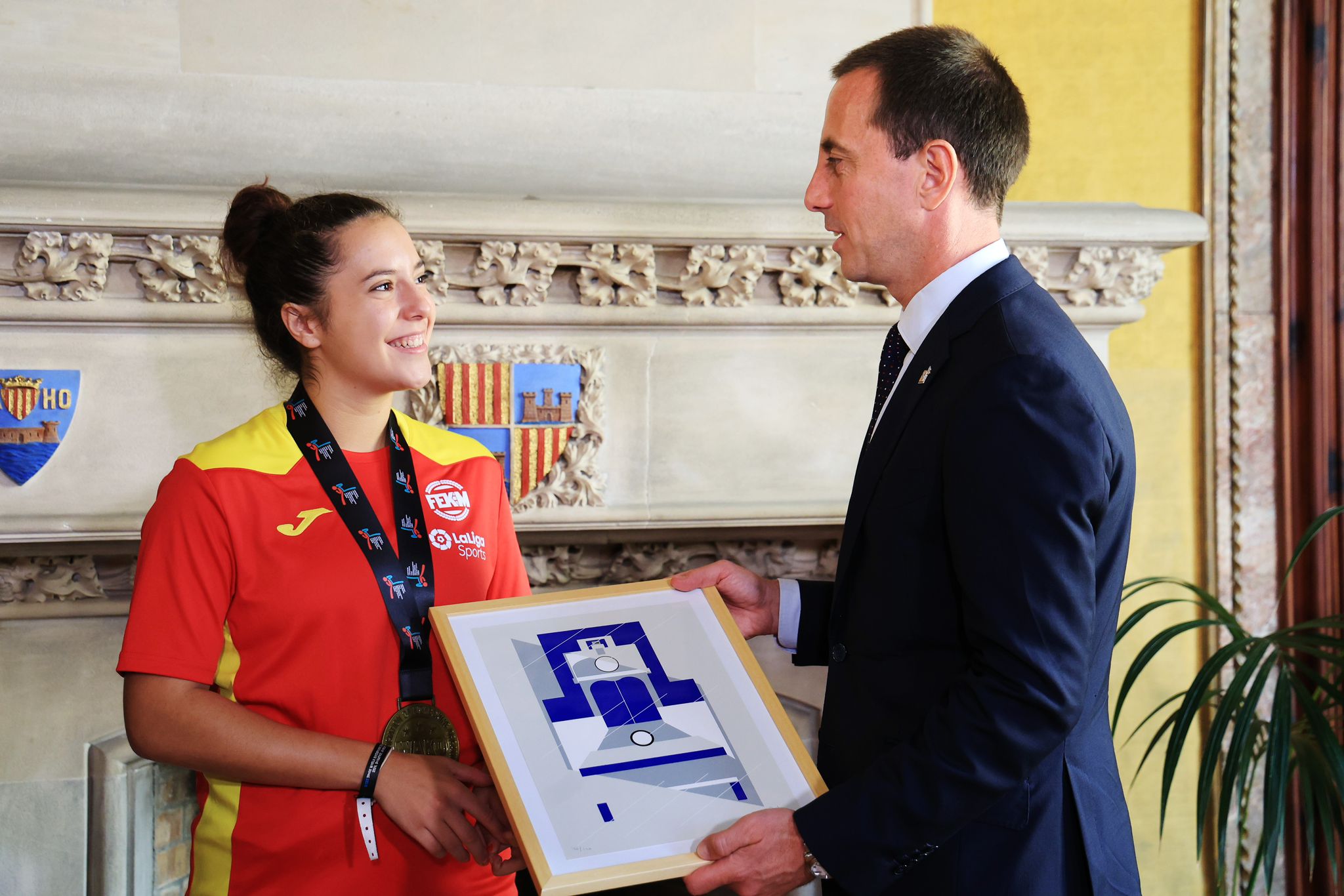 El president Galmés rep a la campiona Analía Domínguez