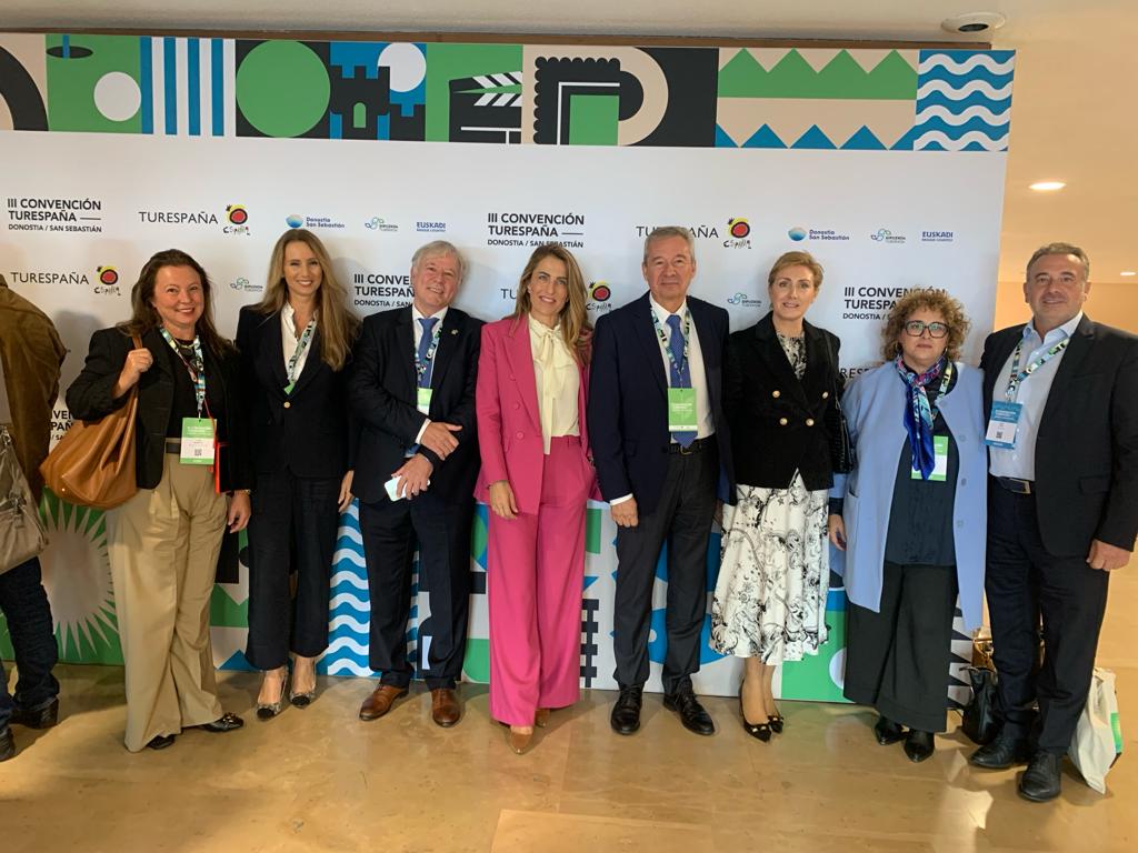 Rodríguez y Sciacovelli con Pep Aloy y empresarios de Balears