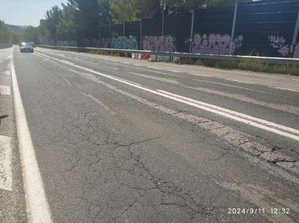 Uno de los tramos de la Ma-1 que presentan grietas donde se realizará un refuerzo de firme.
