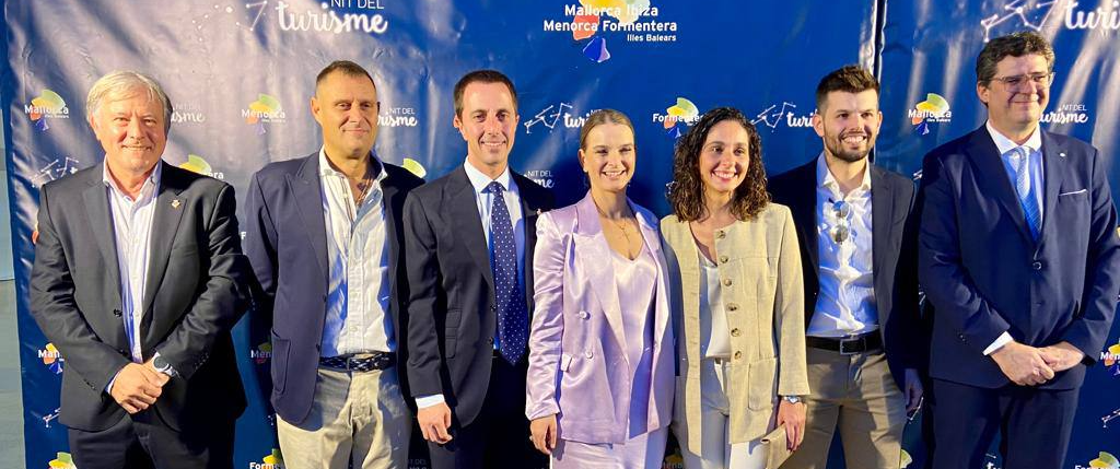 El presidente del Consell de Mallorca, Llorenç Galmés, y el consejero de Turisme, Marcial Rodríguez, en la VII Nit del Turisme