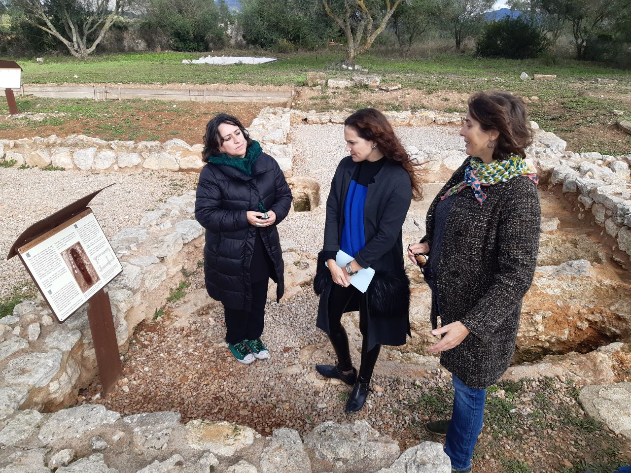 El jaciment de Son Peretó estrena 13 panells informatius subvencionats per Patrimoni.
