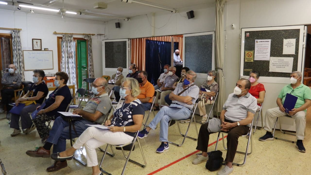 Acto celebrado en el local de la Associació de Gent Gran de la Vileta y Federació de Gent Gran de la CAIB