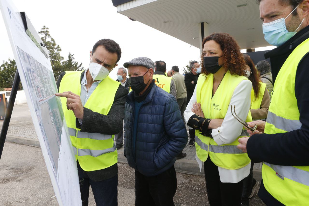 Iván Sevillano, conseller de Mobilitat i Infraestructures, Catalina Cladera, presidenta del Consell de Mallorca i José Hila, batle de Palma