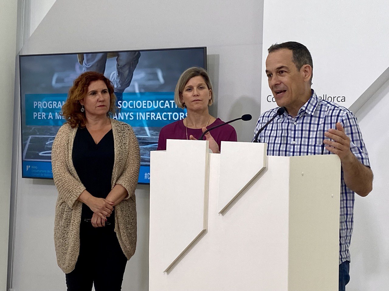 El director educatiu del GREC, Sebastià Gibert, explica el dia a dia del servei.
