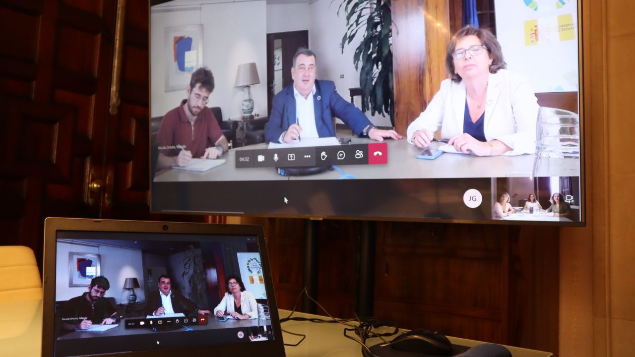 La signatura s'ha formalitzat a una reunió telemàtica. 