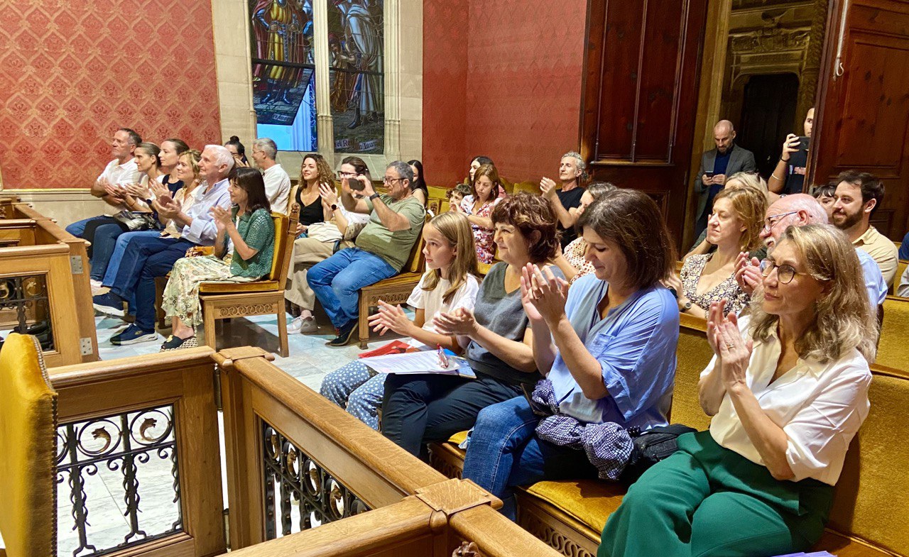 Han assitit a la sessió constitutiva el director de l'Oficina Balears de la Infància i l'Adolescència, la presidenta d'UNICEF Balears i representants d'altres entitats que fan feina amb la infància de Mallorca. 