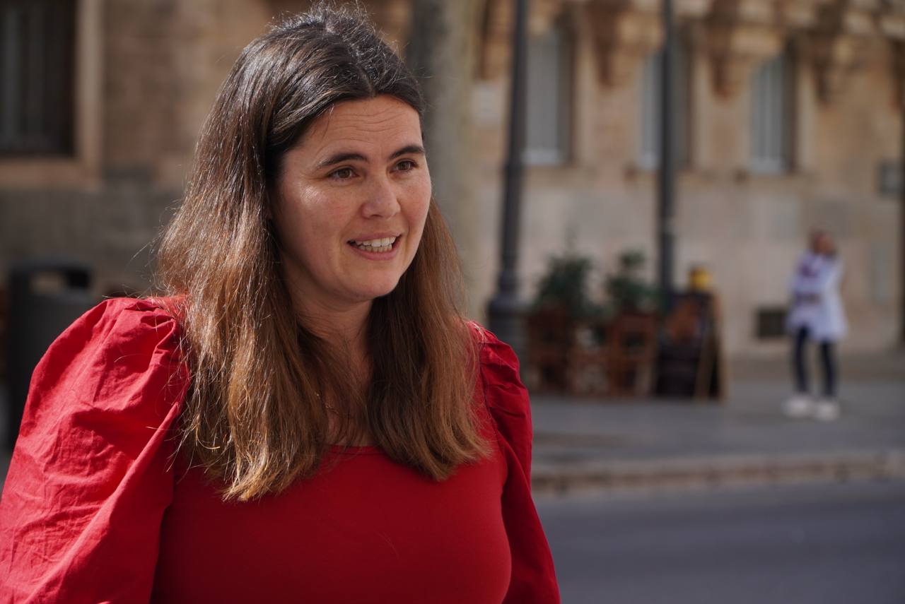 Joana Abrines, encarregada d'una de les rutes