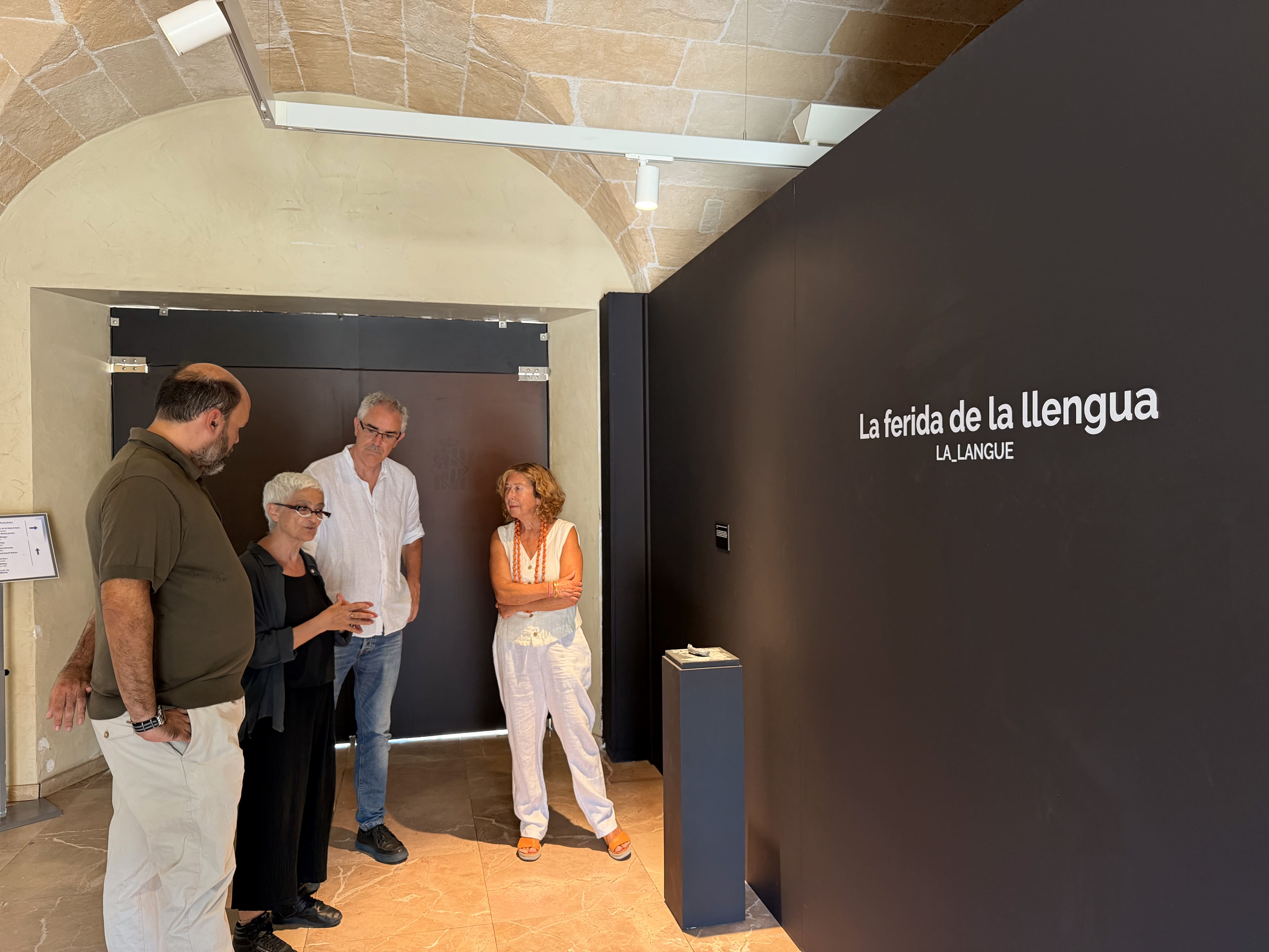 «La ferida de la llengua LA_LANGUE», de Nora Ancarola