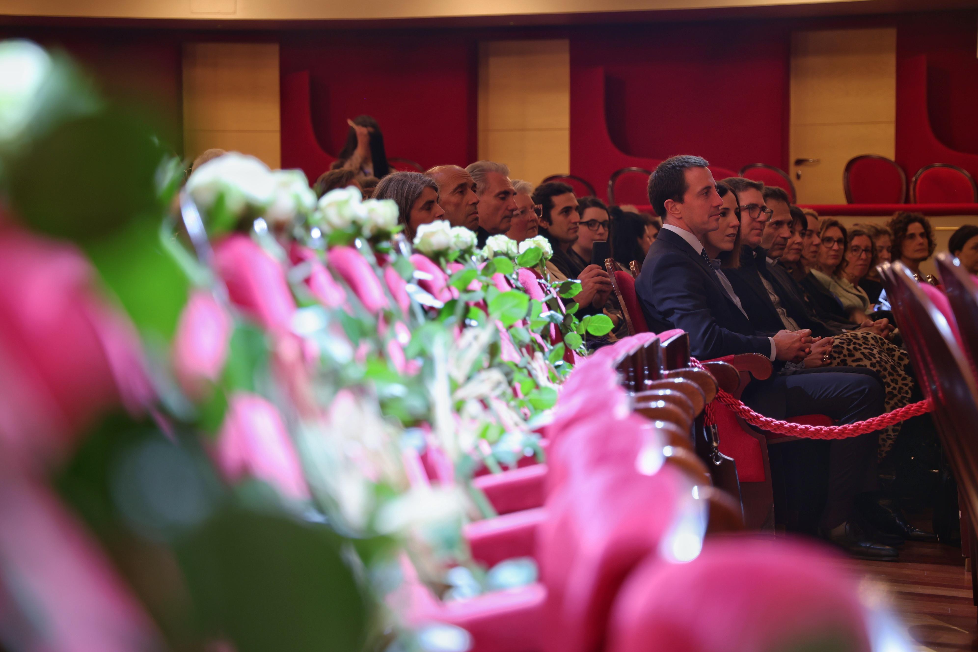 Imagen del acto de homenaje en el Teatre Principal de Palma.