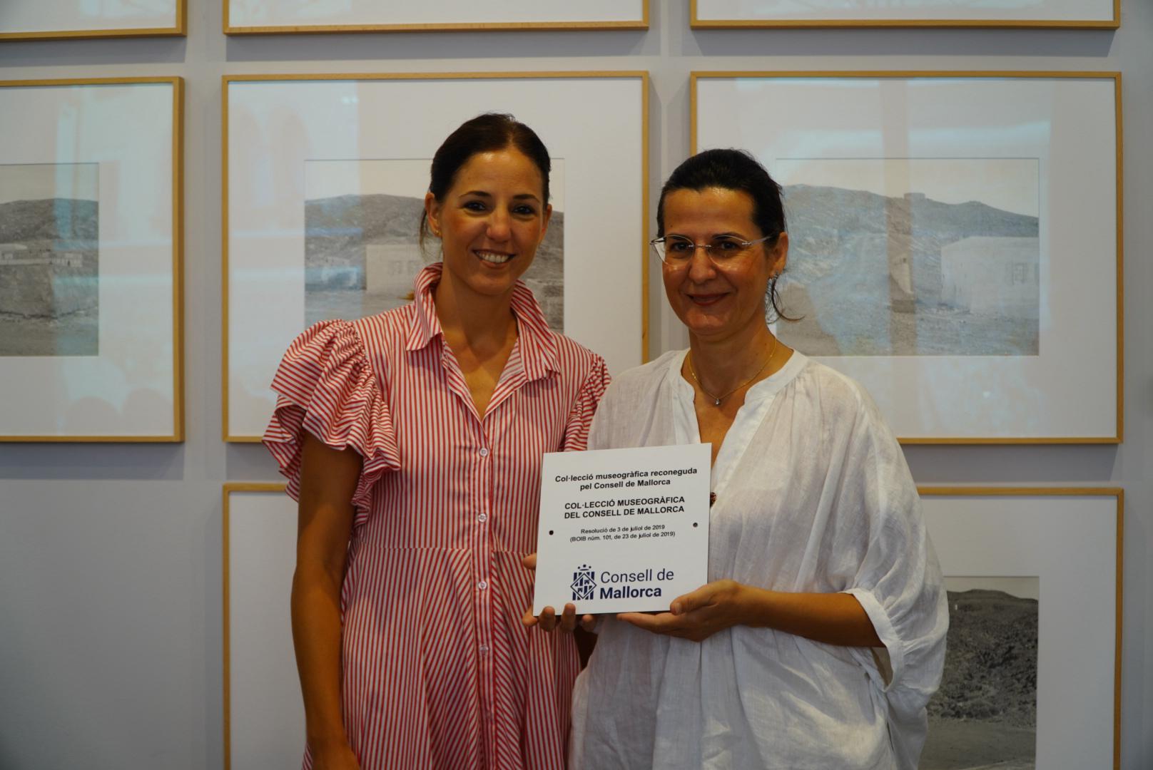 Entrega de placas acreditativas de museos 