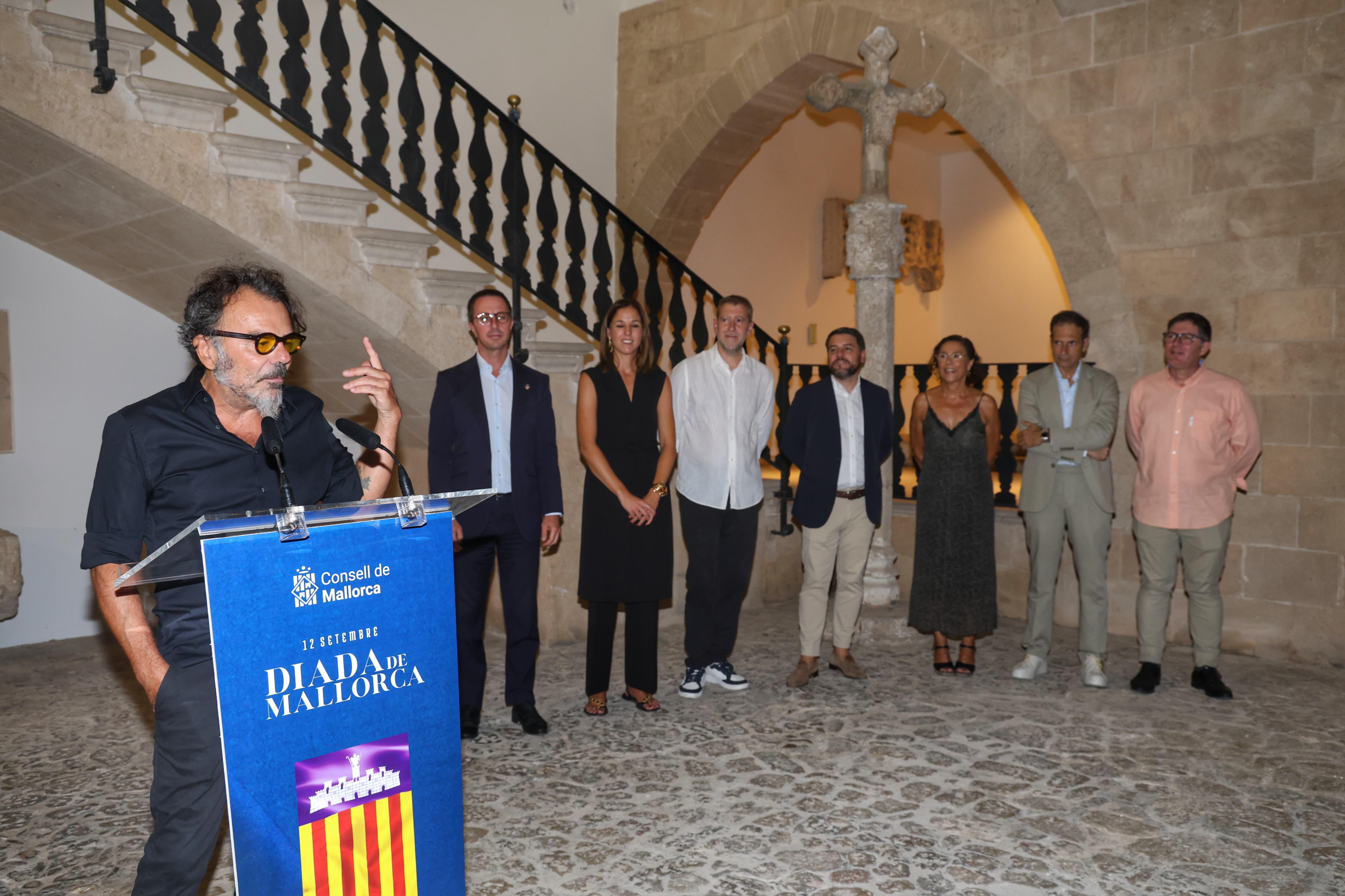 Inauguración de la exposición «Bernardí Roig. Hem arribat a l’infern!» en el Museo de Mallorca