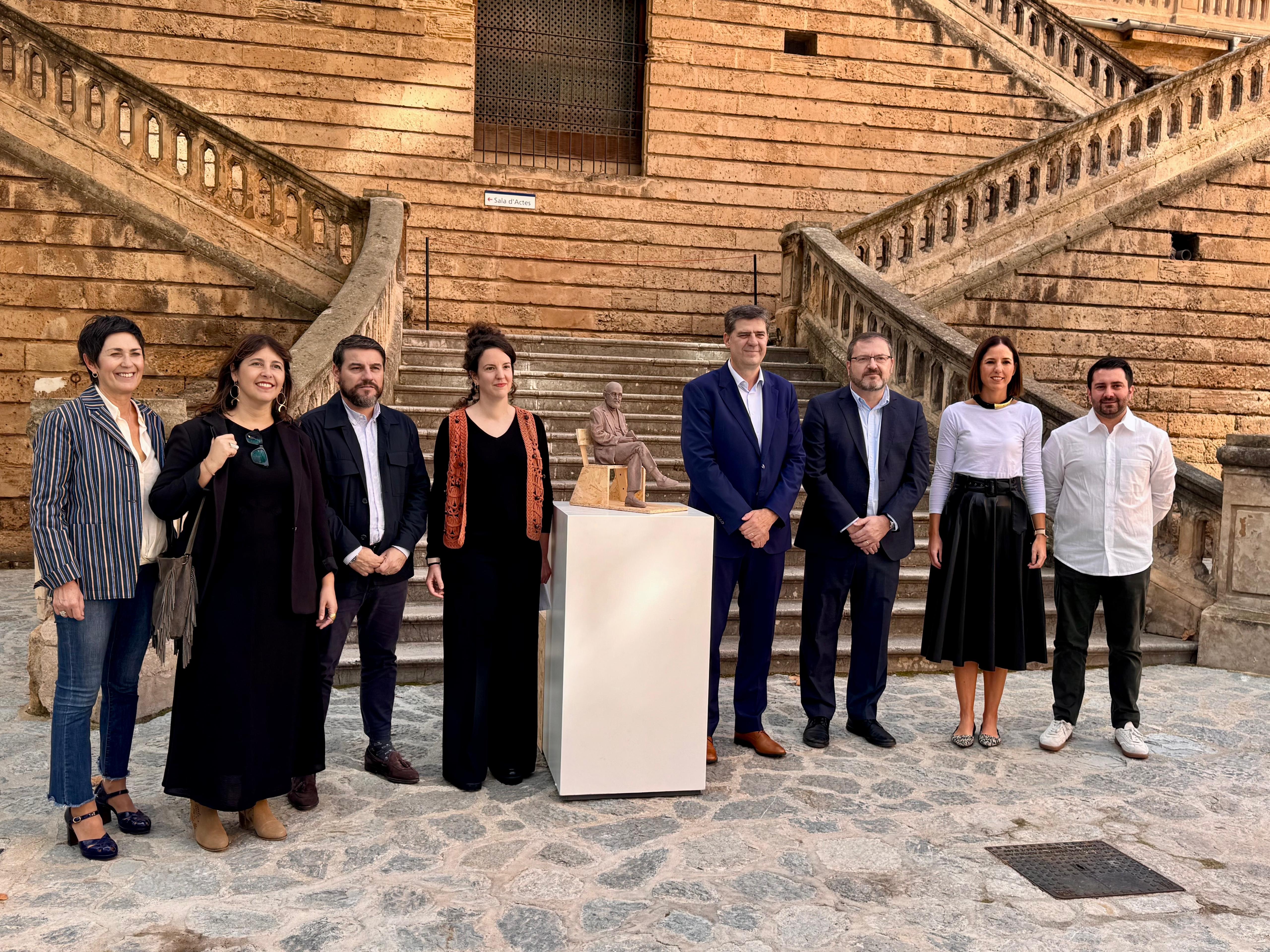 Presentació del projecte de l’escultura dedicada a Josep Maria Llompart