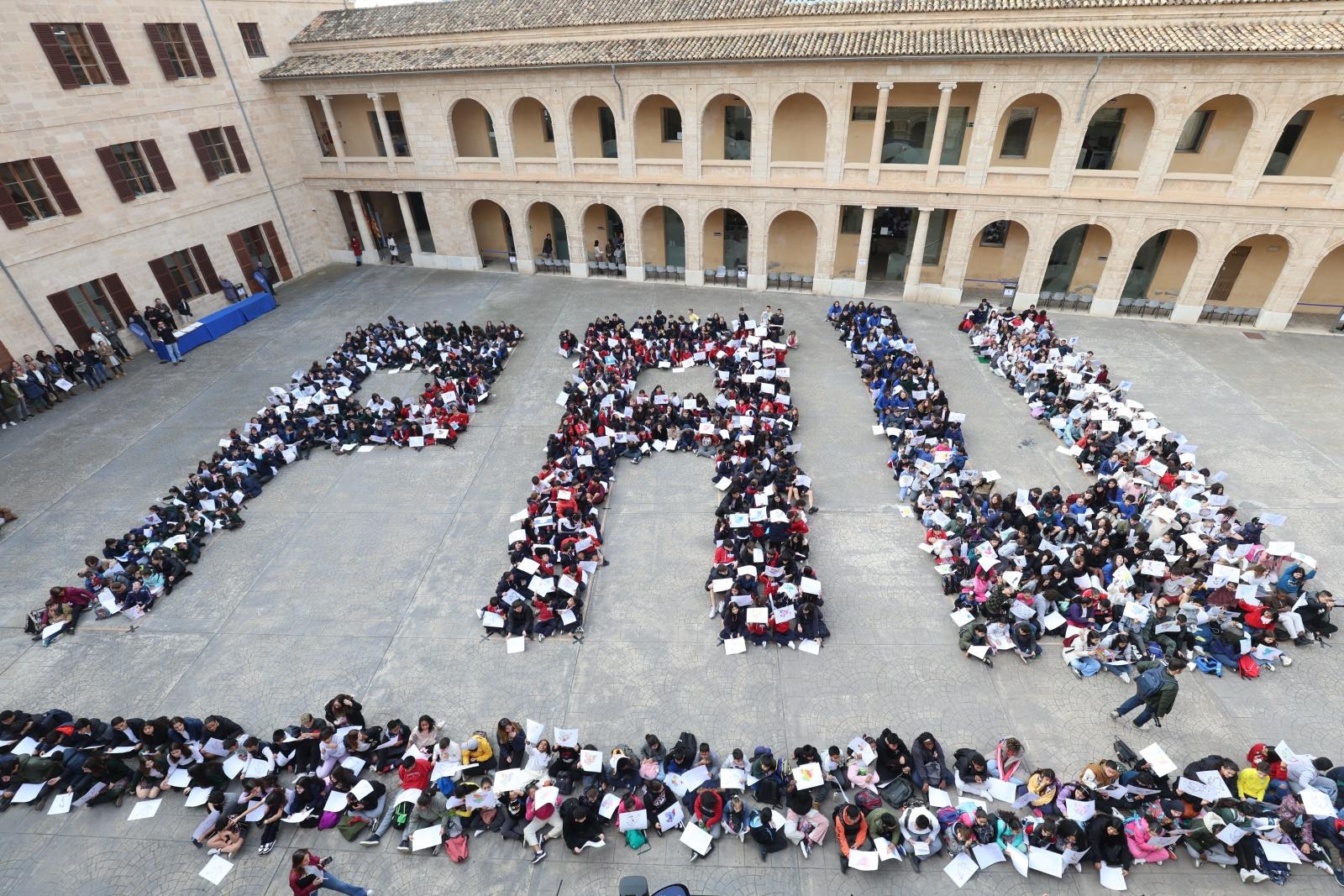 Imatge d'arxiu del Dia Escolar de la Pau i la No-violència a la Misericòrdia 2025