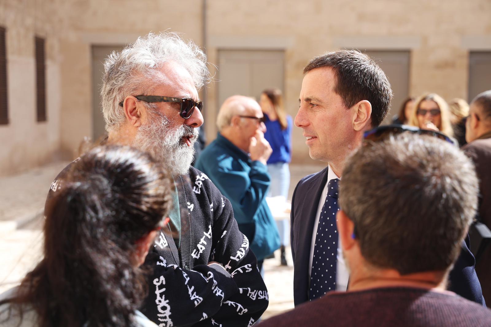 Presentació de la primera gran desfilada de Moda Artesana de Mallorca.