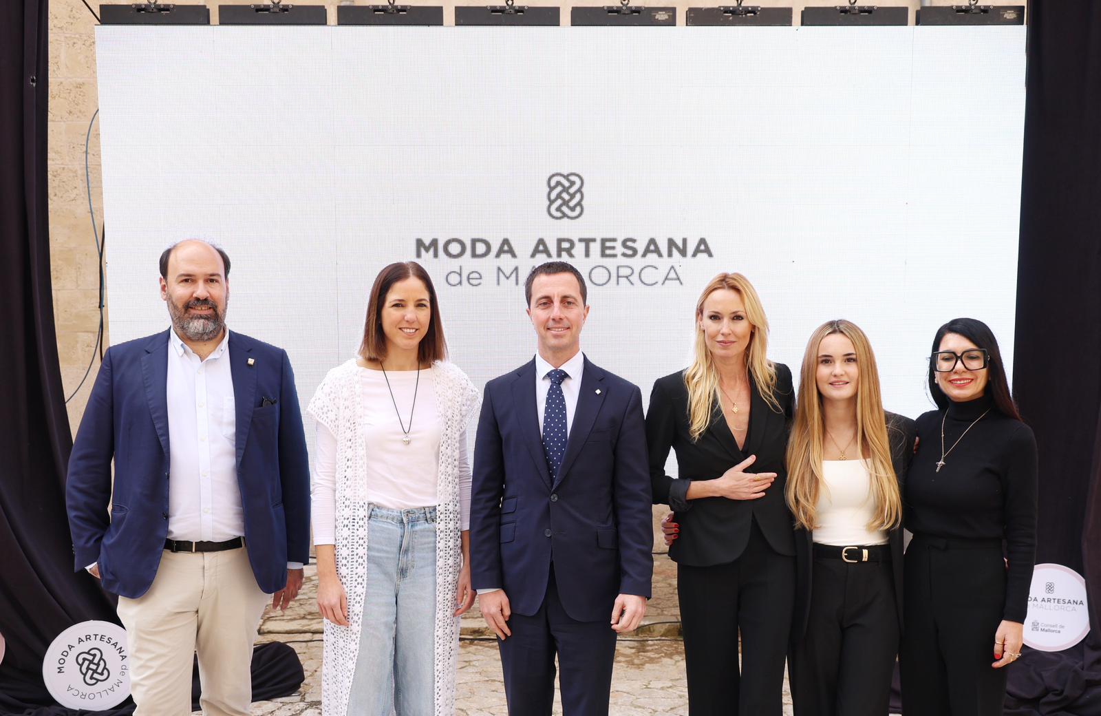 Presentació de la primera gran desfilada de Moda Artesana de Mallorca.