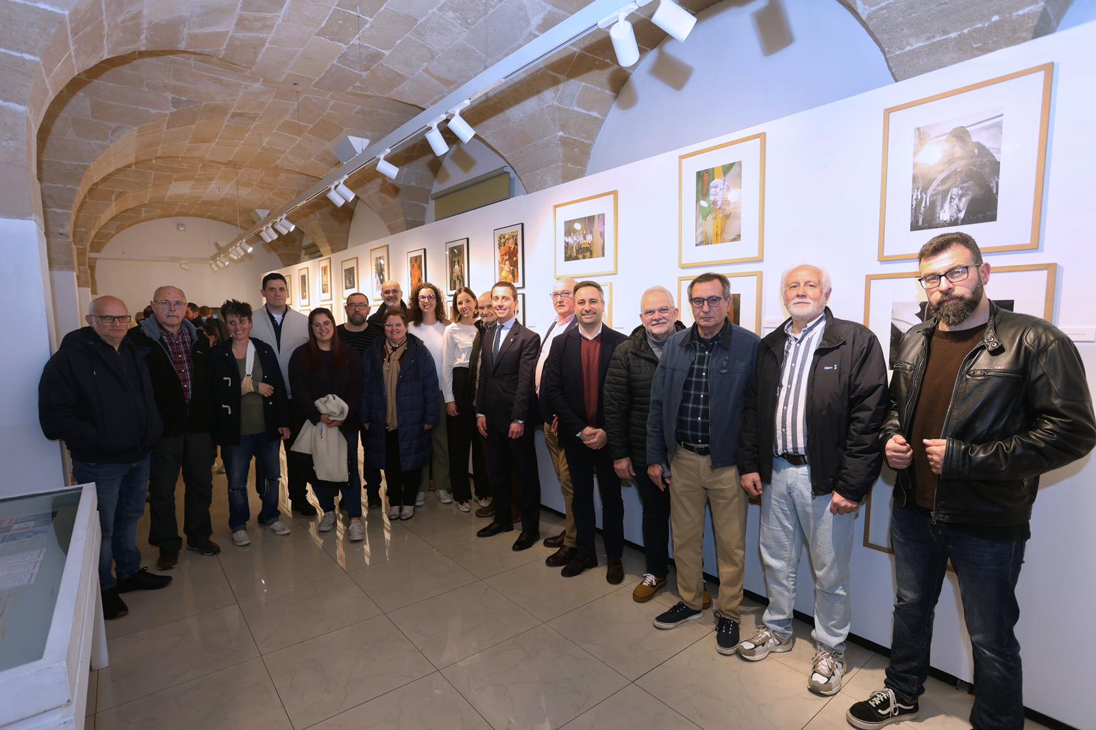 Inauguració de les dues exposicions de Setmana Santa a La Misericòrdia.