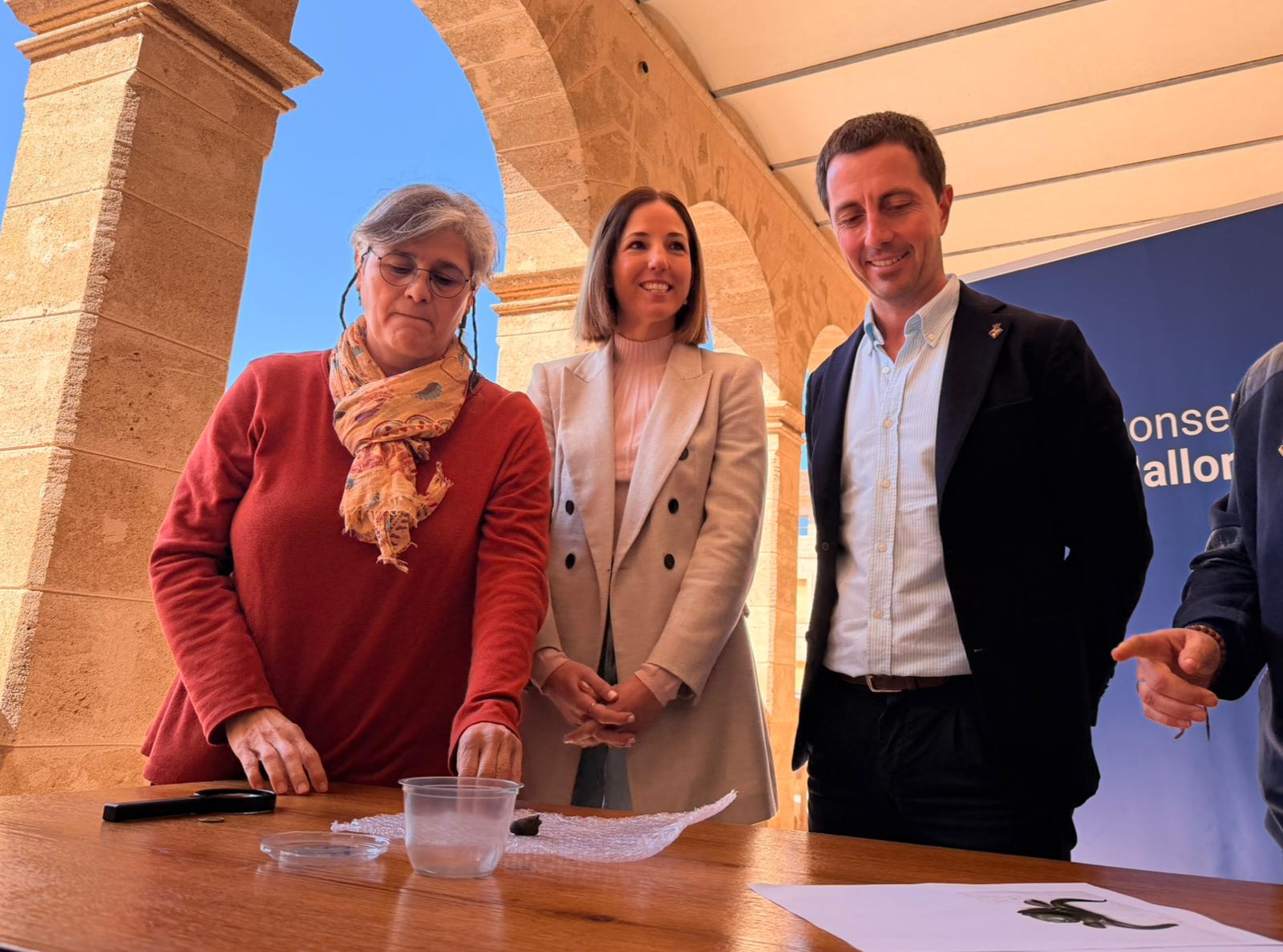 La vicepresidenta del Consell de Mallorca, Antònia Roca y el presidente del Consell de Mallorca, Llorenç Galmés.