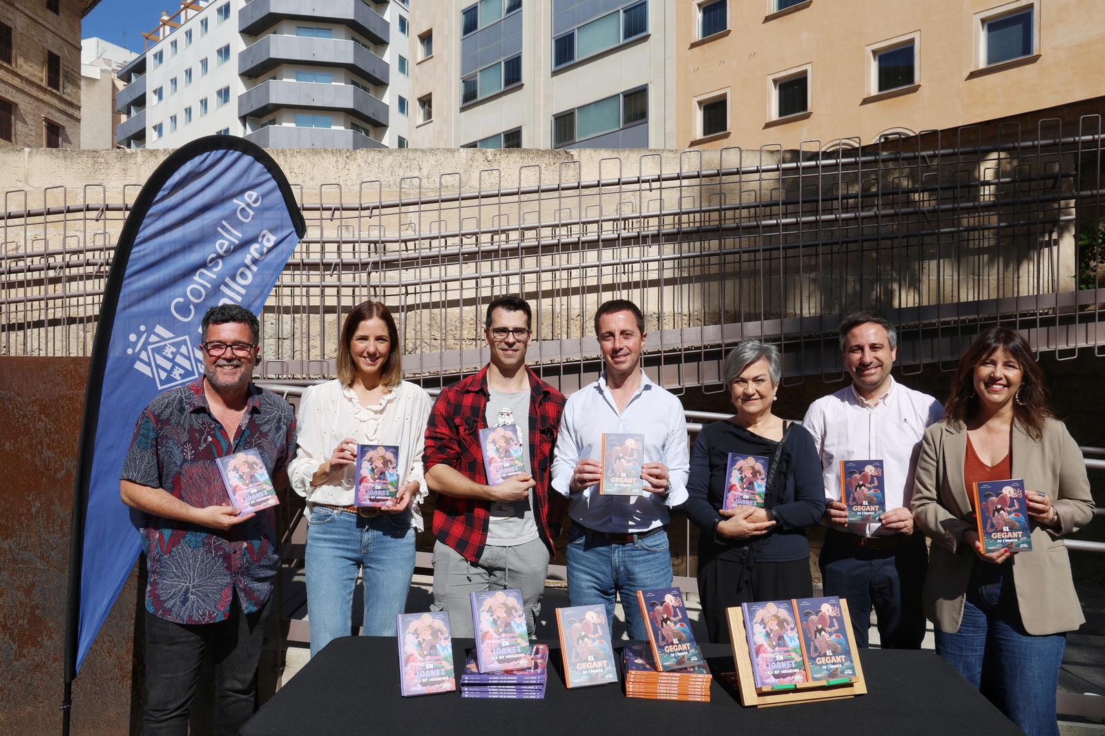 Presentación de los dos primeros volúmenes de rondalles editadas del proyecto BITZOC.