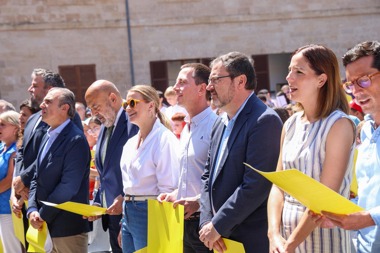 Celebració de la cantata col·lectiva de «La Balanguera» al pati dels Homes a la Misericòrdia.